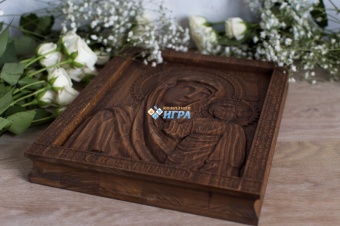 Резная икона Казанской Божьей Матери мини